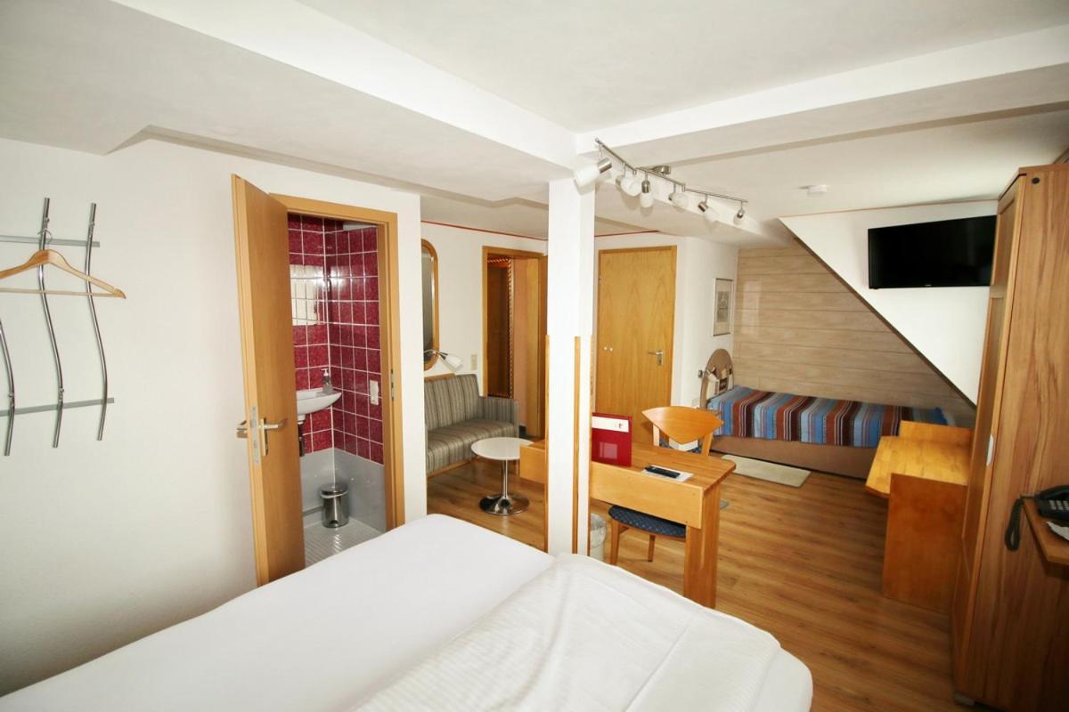 Hotel Venezia Tuebingen Luaran gambar